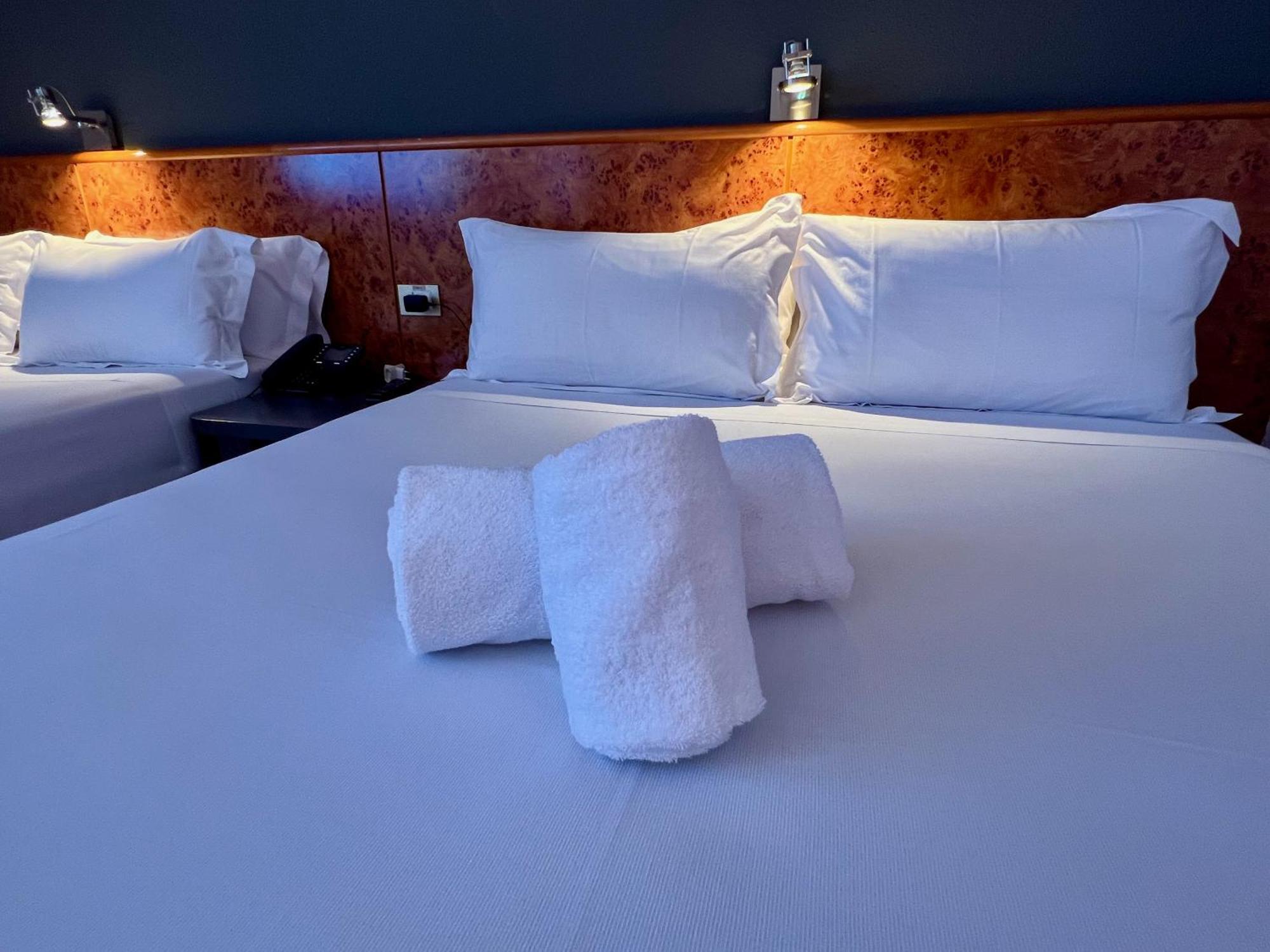 Ap Hotel Madrid Airport Eksteriør bilde