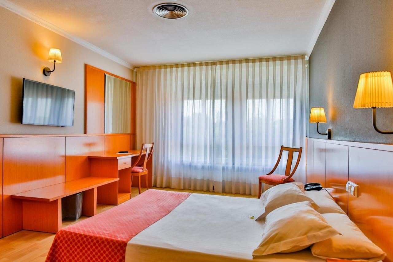 Ap Hotel Madrid Airport Eksteriør bilde